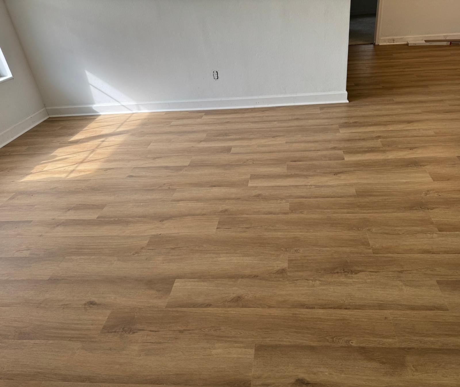 Wood-look vinyl plank in a San Jose Jacksonville living room