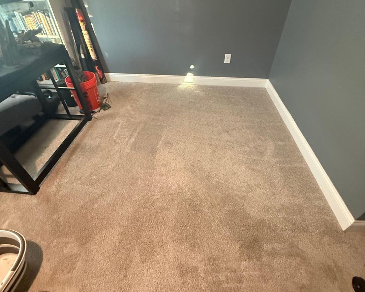 Same carpet after seam repair and re-stretch in Jacksonville